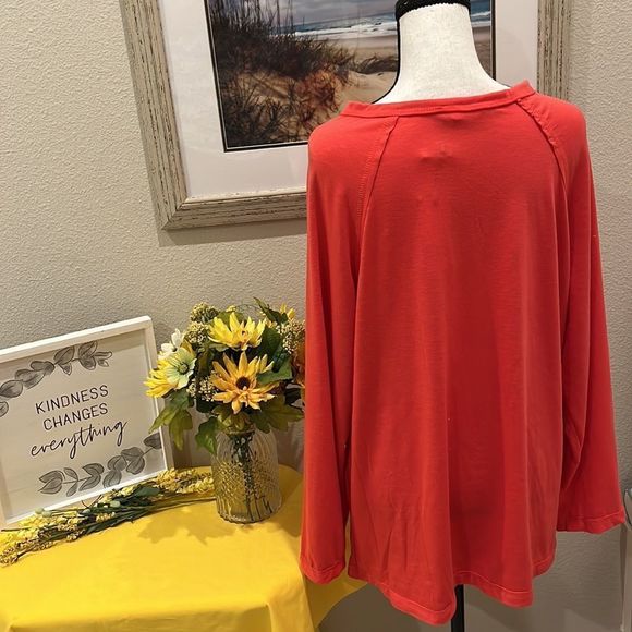 Women’s Coral color LS snap front top-NWT - Picture 3 of 8
